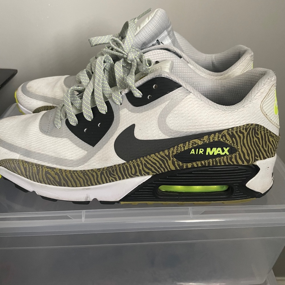 Nike